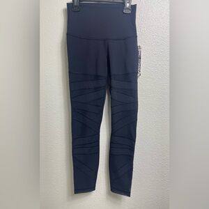 Rare Lululemon Highest Times Pant Womens Size 4  NWT Luxtreme Naval Blue